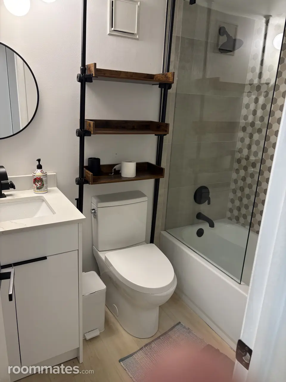 Profile photo 4 of 11