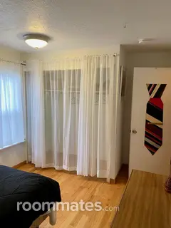 Room for rent in Edmonds, WA $850, condo