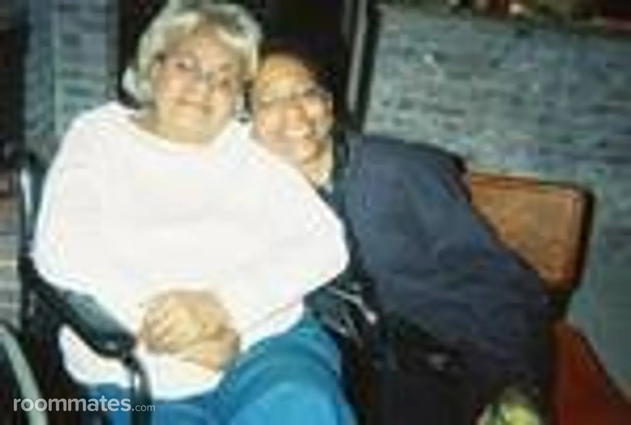 Profile photo 9 of 11