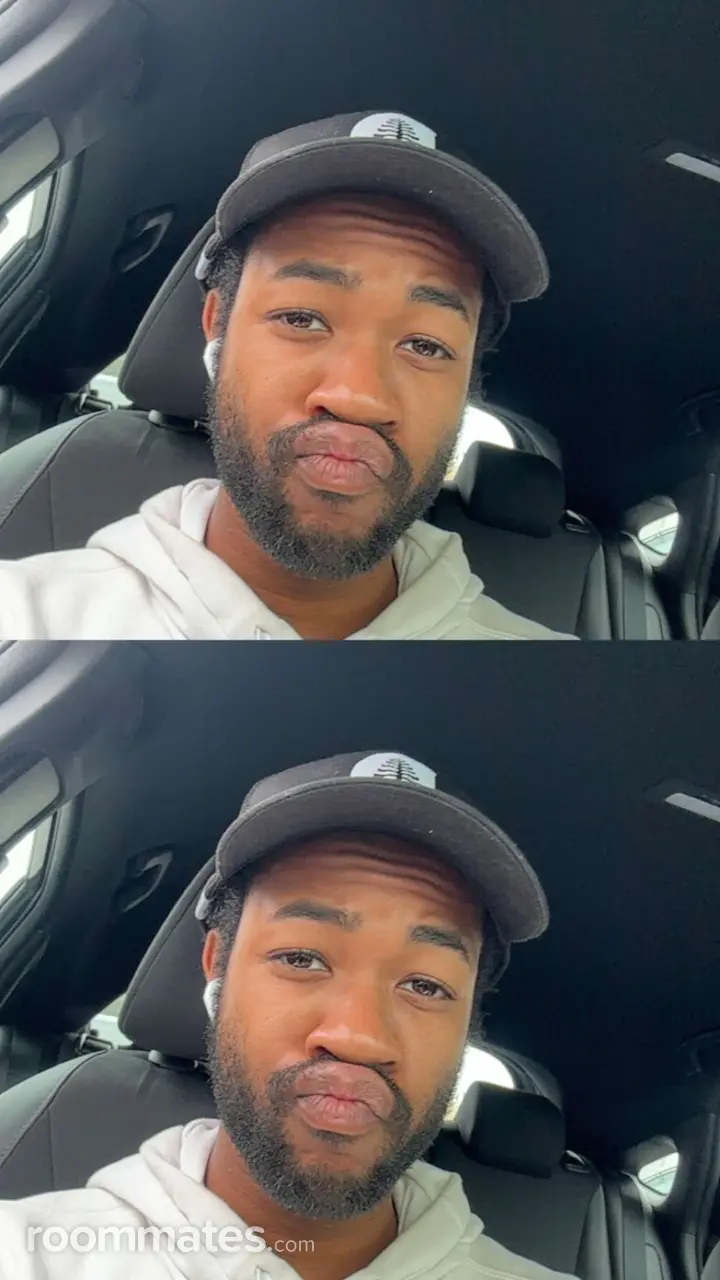 Profile photo 3 of 4