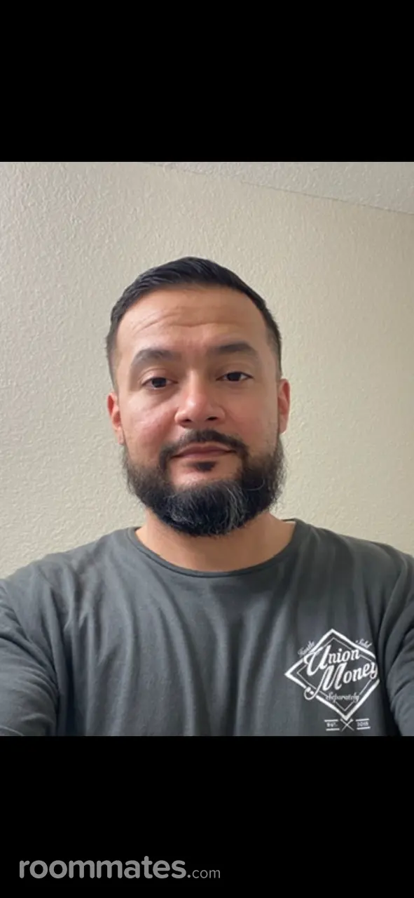 Profile photo 1 of 1