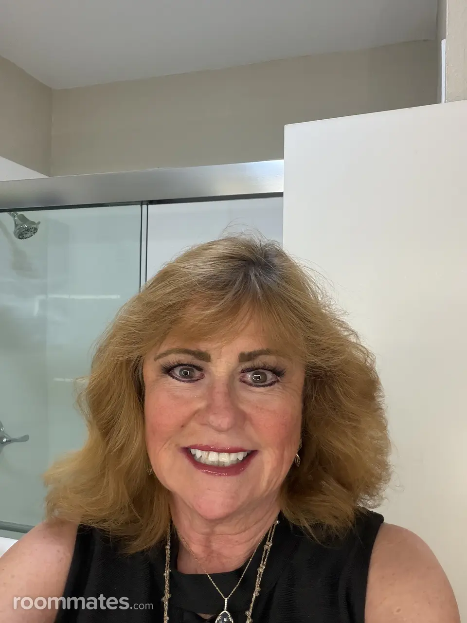 Profile photo 12 of 12