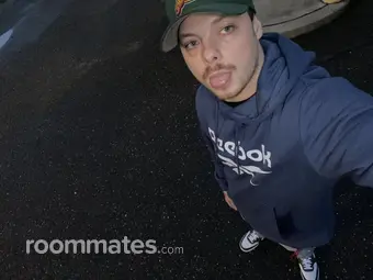 Roommate looking Burlington, WA, $800