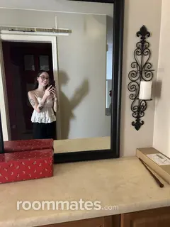 Roommate looking Surprise, AZ, $1000