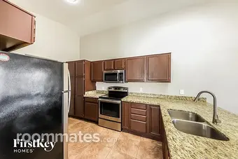 Room for rent in Glendale, AZ $900, house