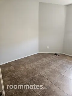 Room for rent in Glendale, AZ $900, house