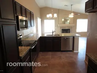 Room for rent in Glendale, AZ $900, house