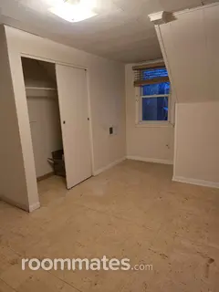 Room for rent in Joliet, IL $600, house