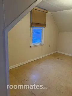 Room for rent in Joliet, IL $600, house