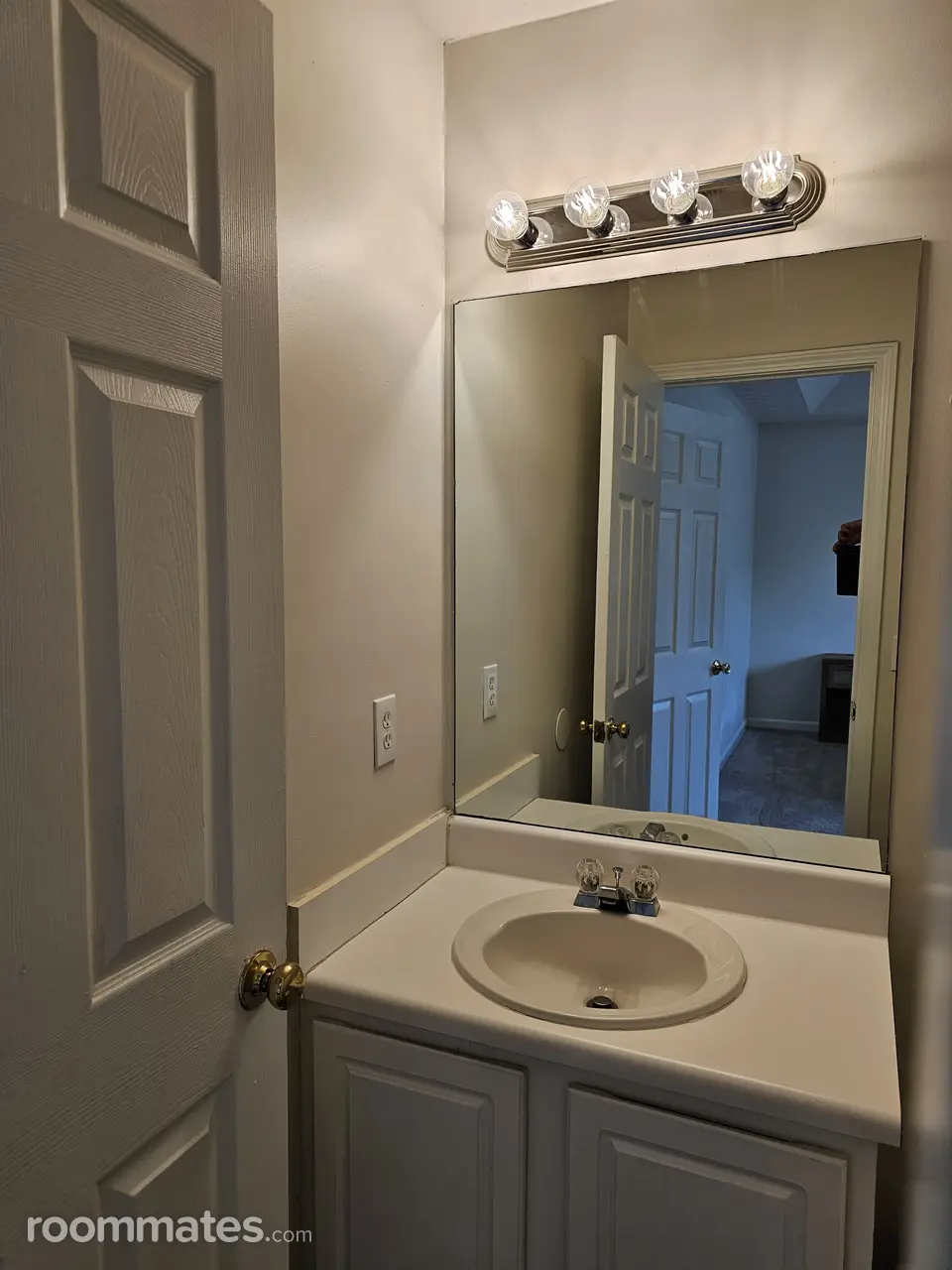 Profile photo 4 of 9