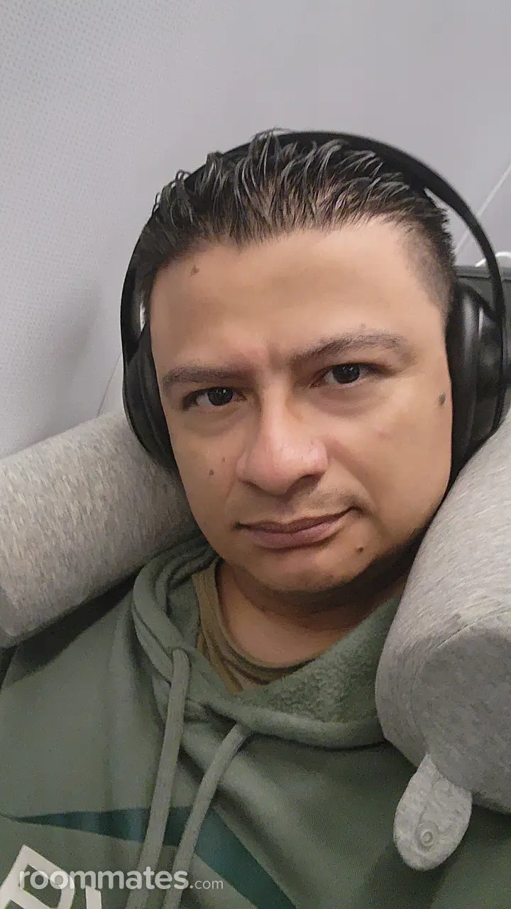 Profile photo 2 of 4