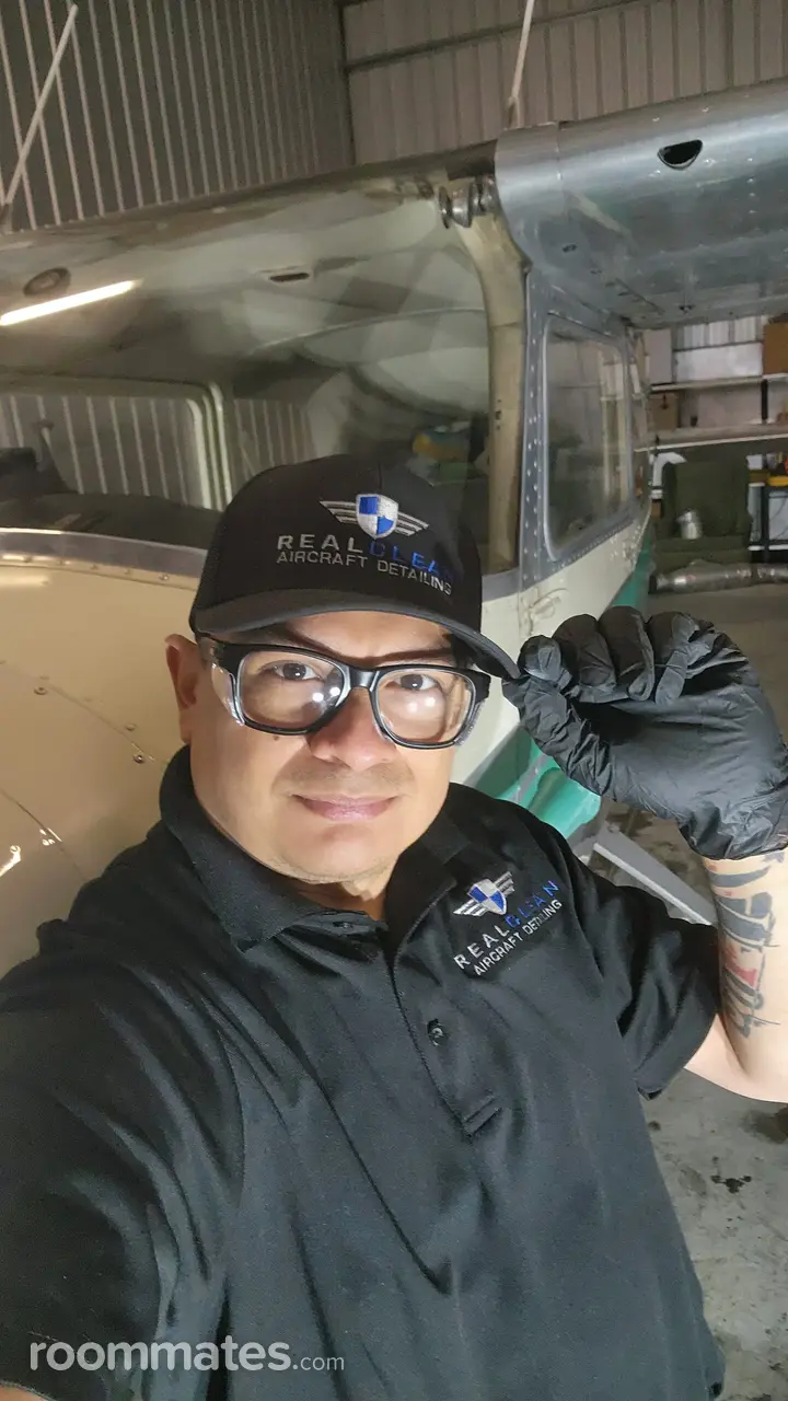 Profile photo 4 of 4