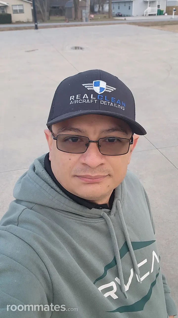 Profile photo 3 of 4