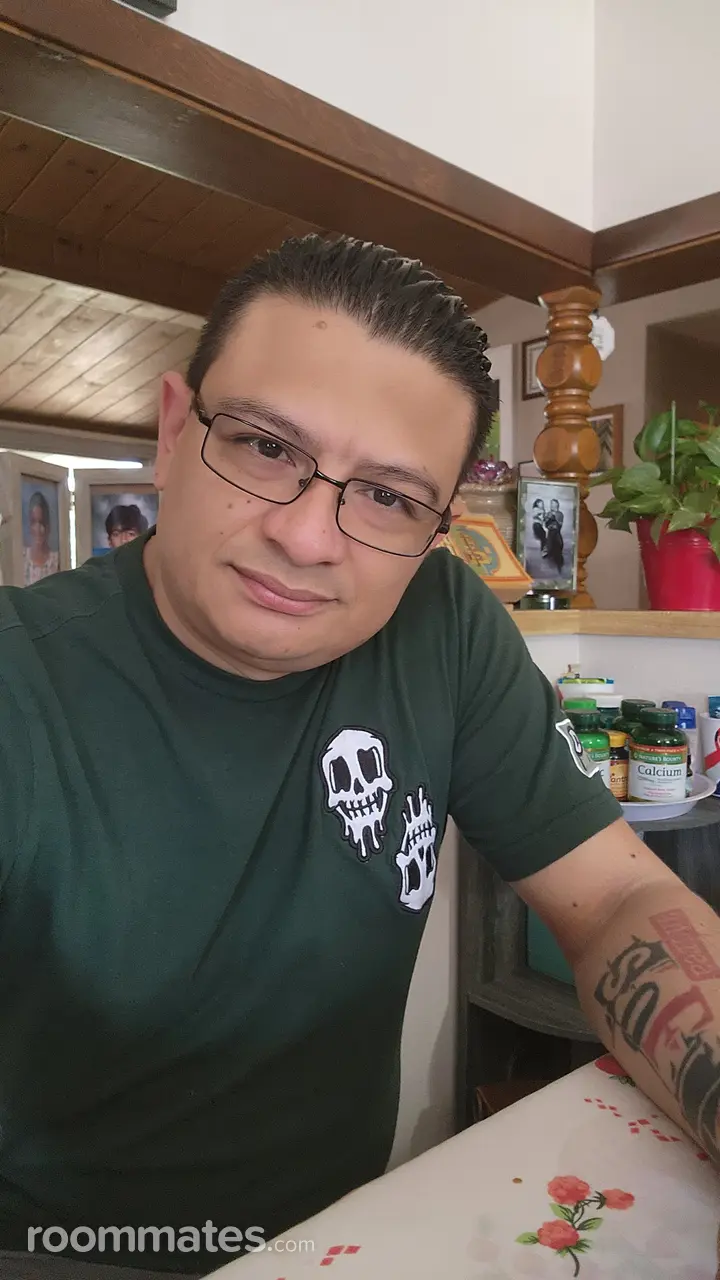 Profile photo 1 of 4