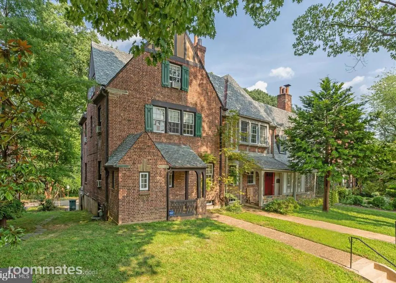 Profile photo 2 of 5