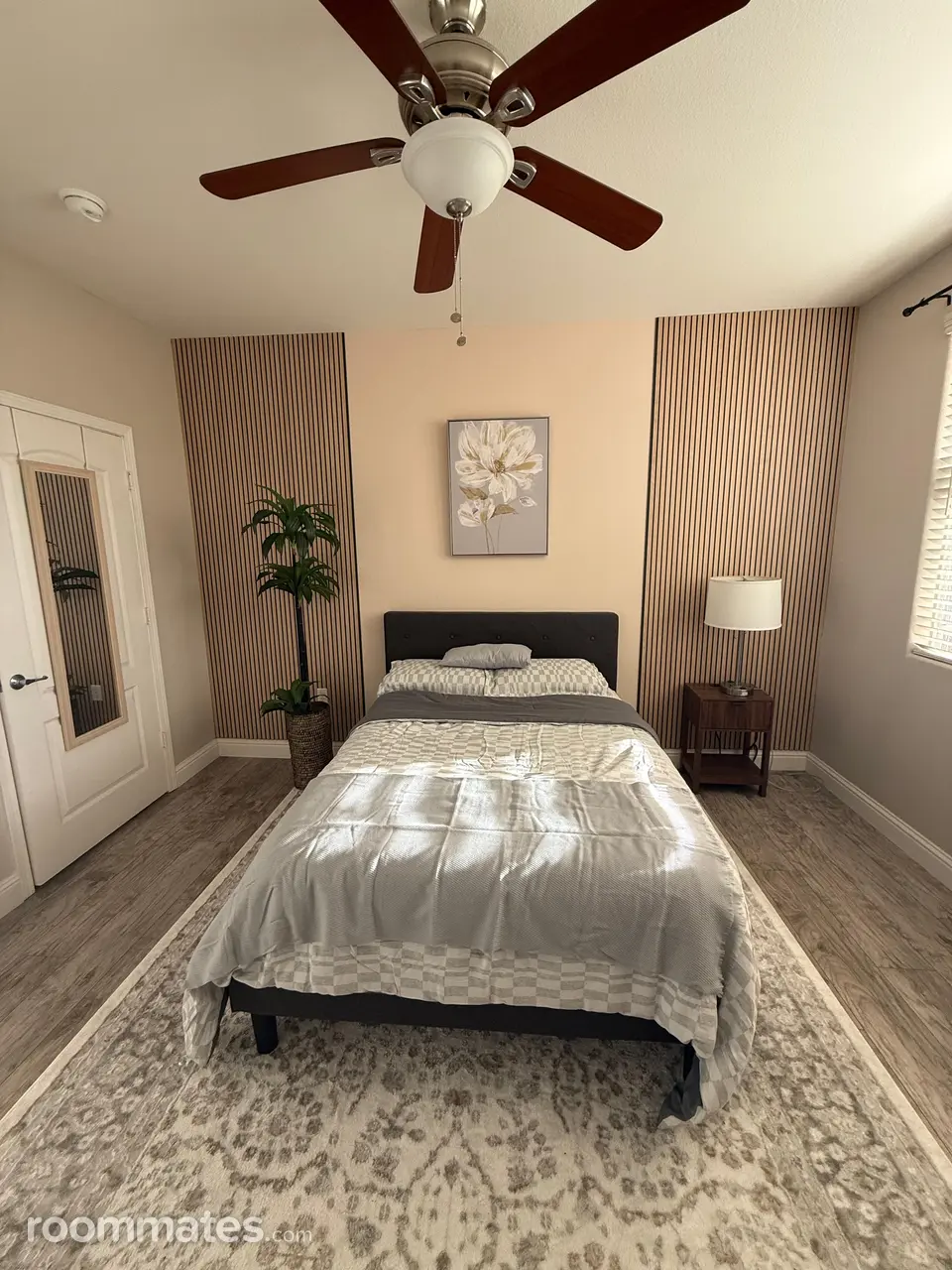 Profile photo 2 of 8