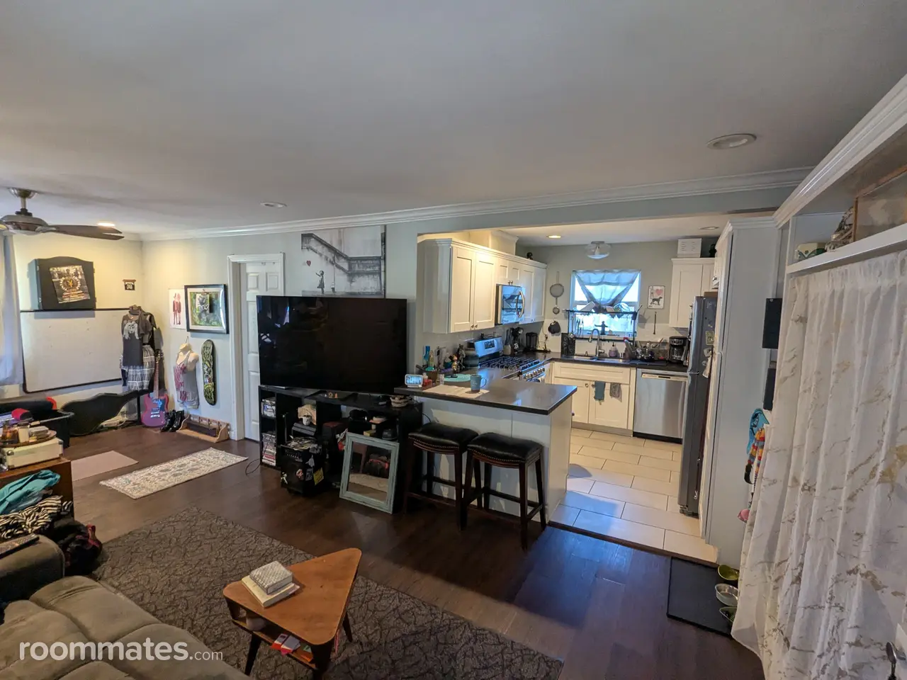 Profile photo 4 of 18