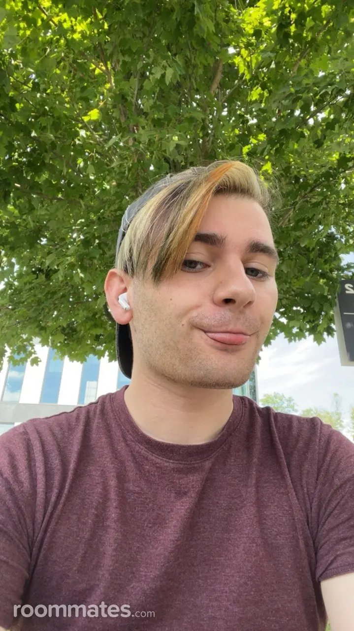 Profile photo 3 of 6