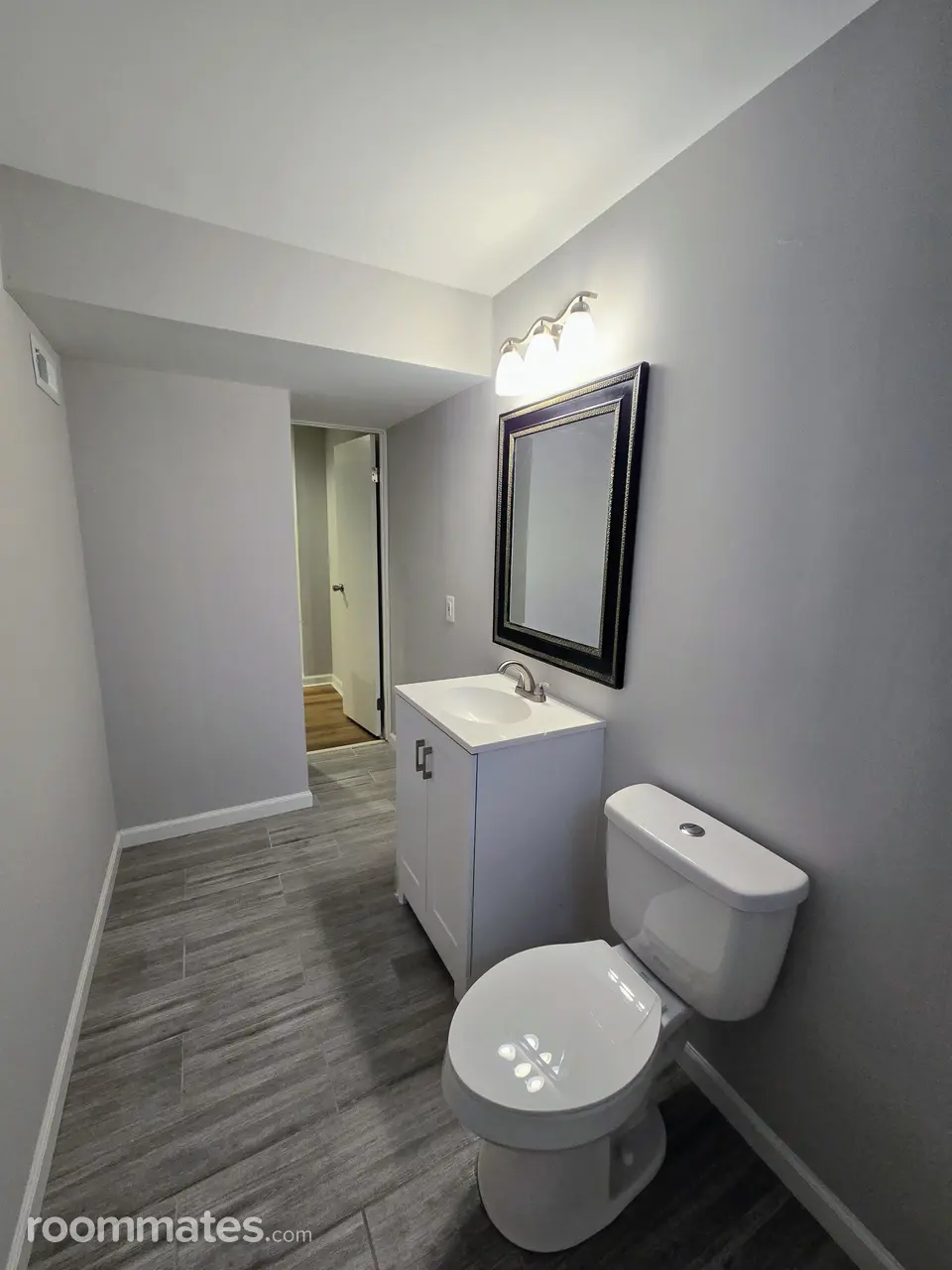 Profile photo 7 of 20