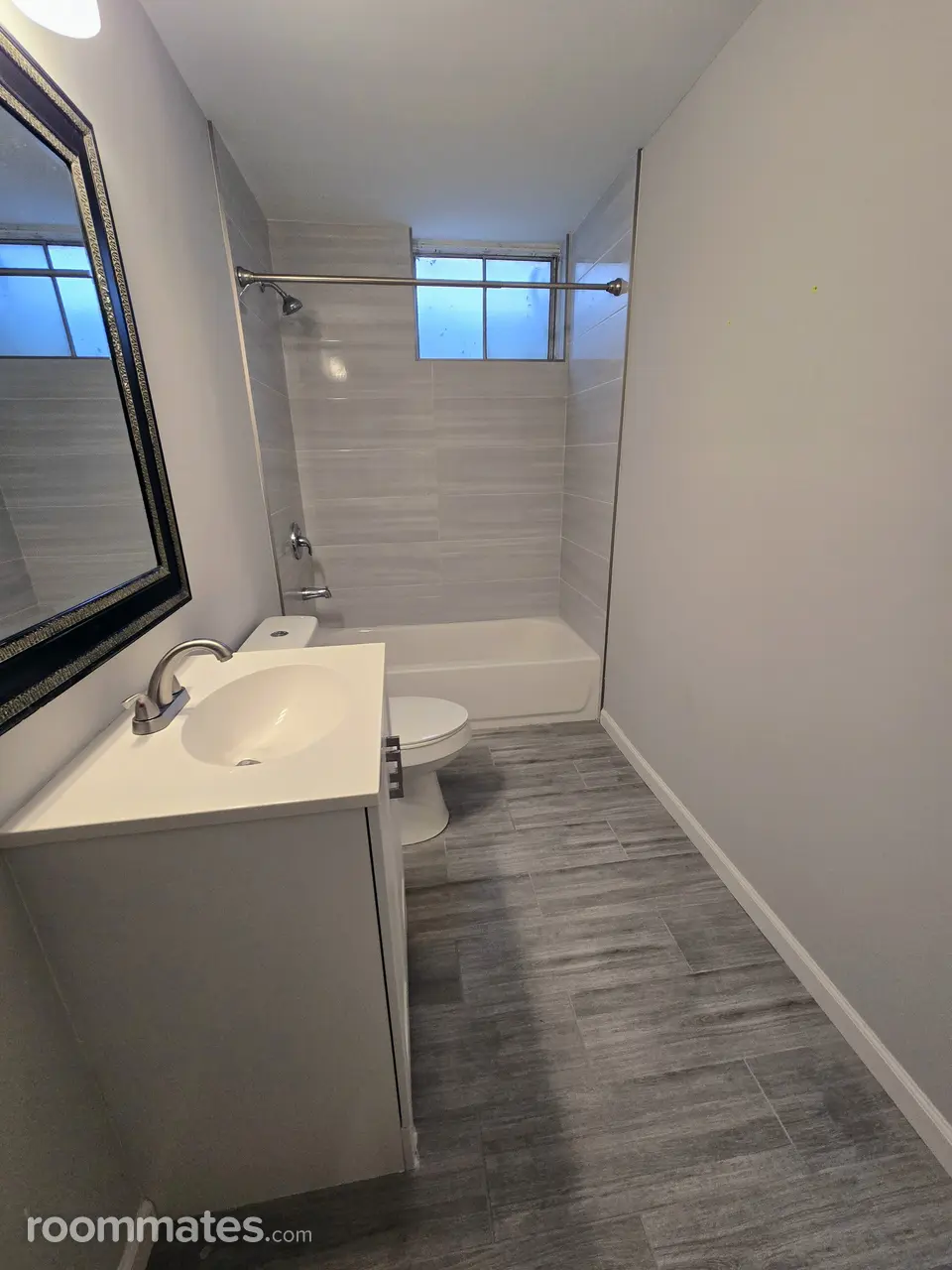 Profile photo 16 of 20