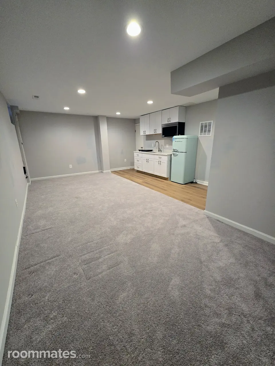 Profile photo 14 of 20