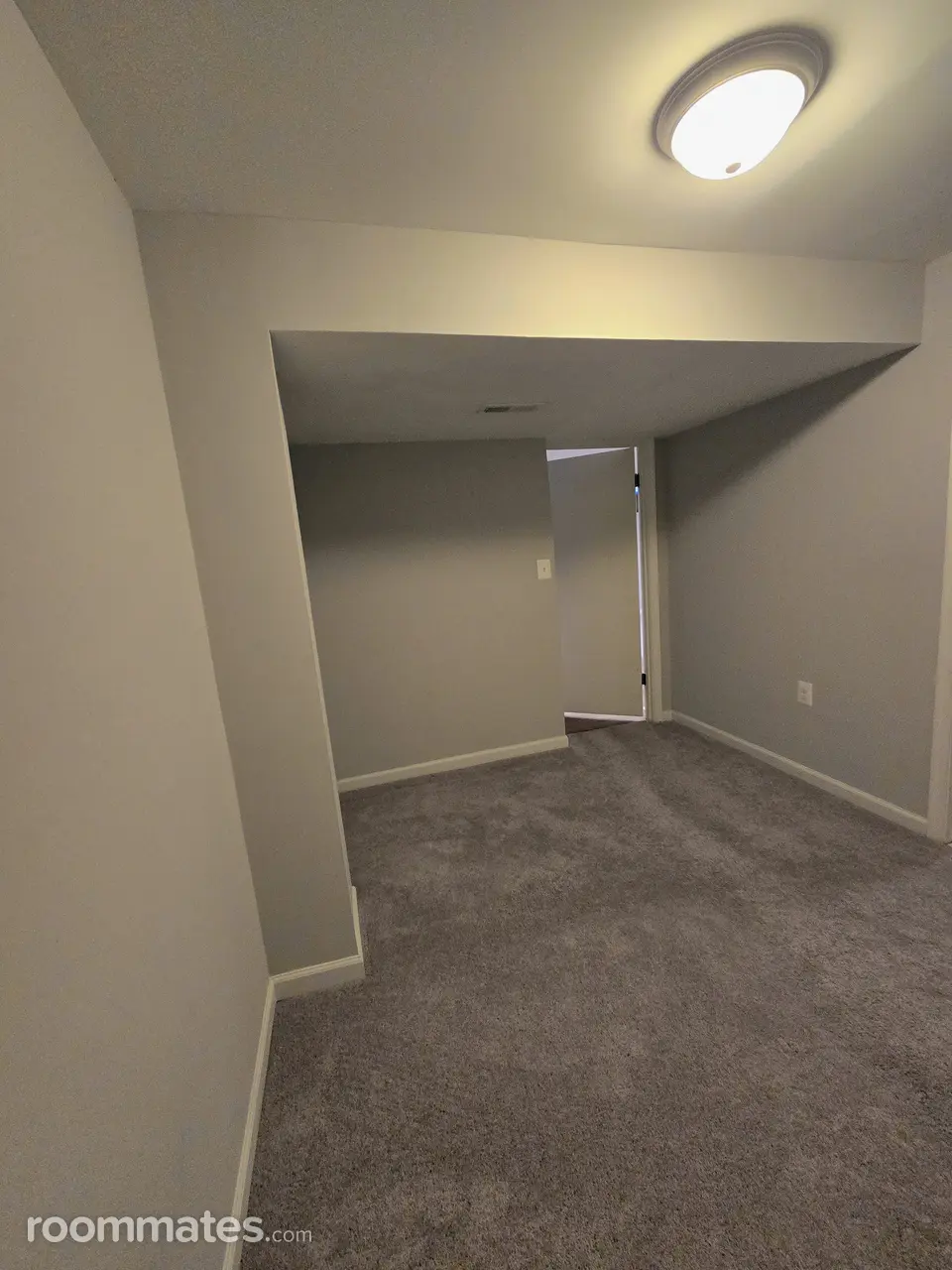 Profile photo 17 of 20