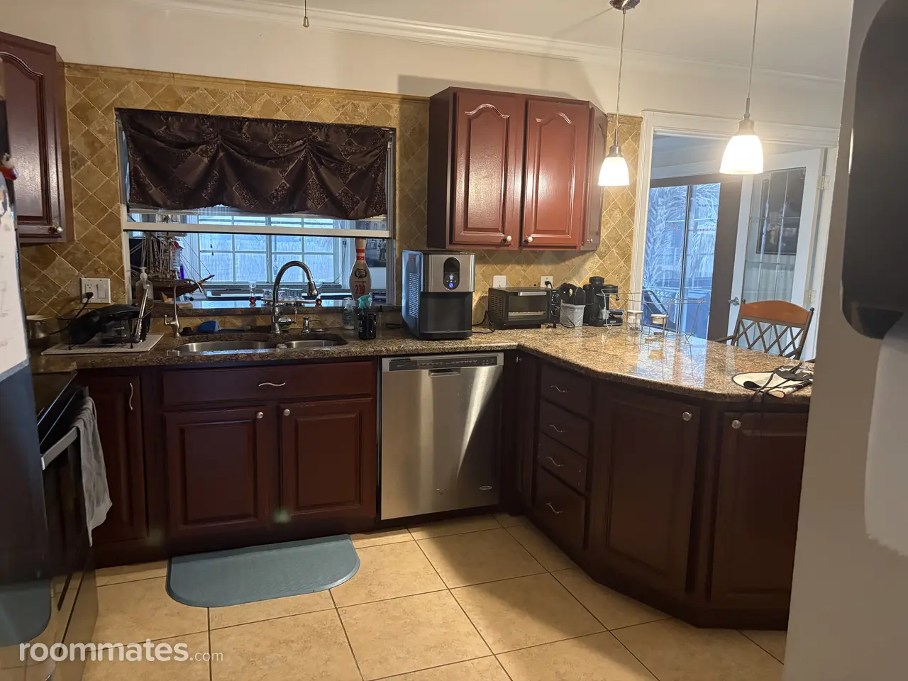 Profile photo 16 of 19