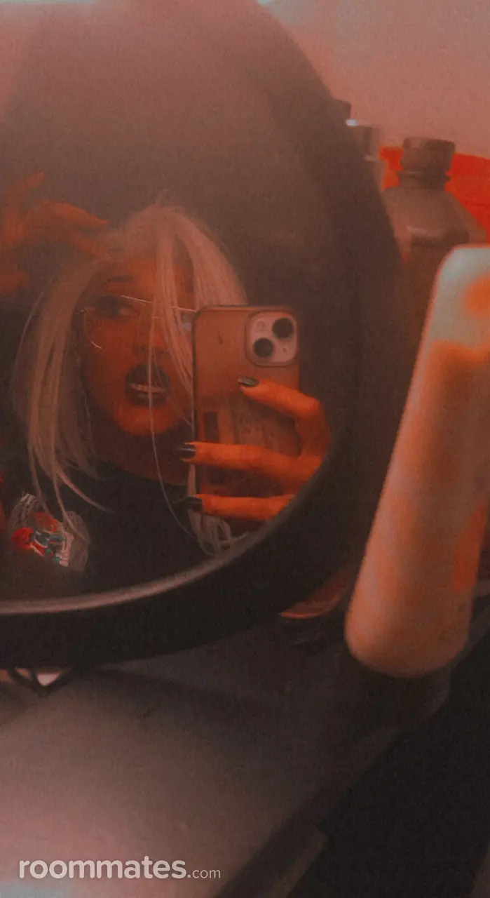 Profile photo 3 of 7