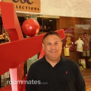 Roommate looking Anaheim, CA, $1500