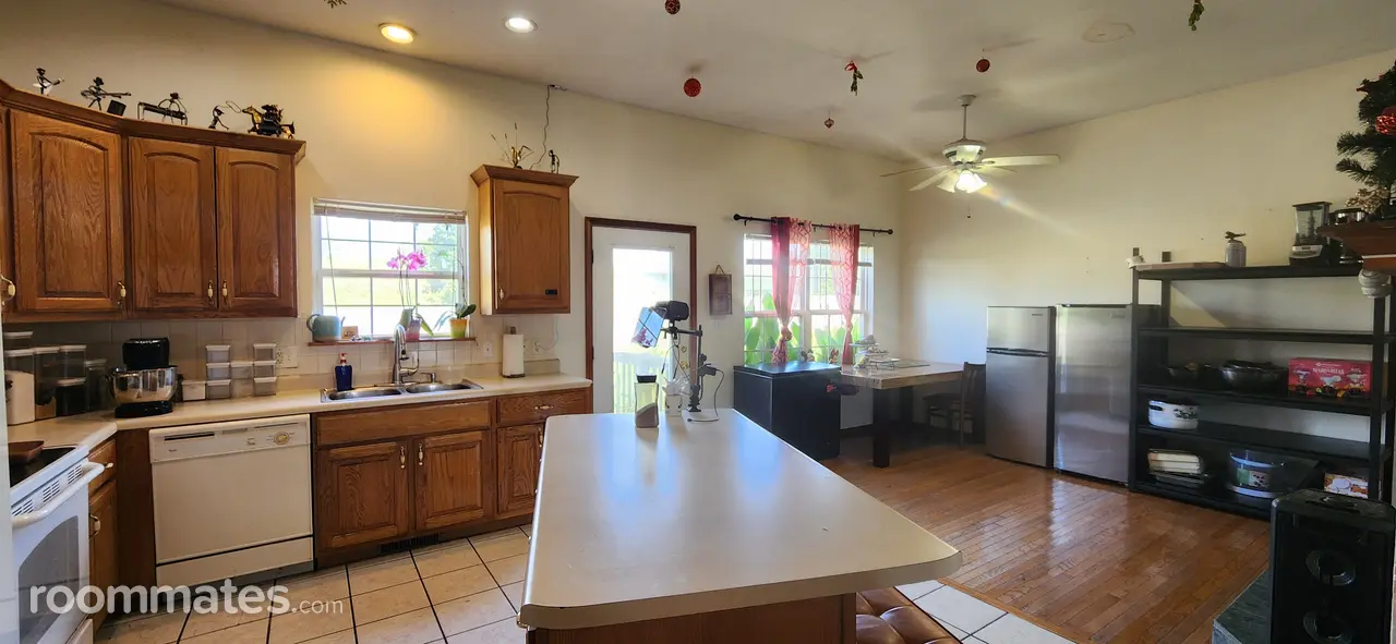 Profile photo 1 of 5