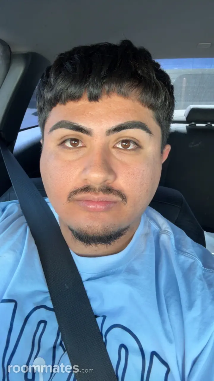 Profile photo 1 of 1