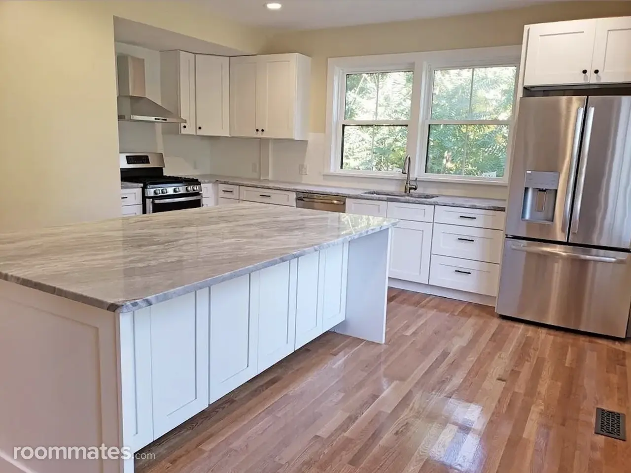 Profile photo 5 of 6