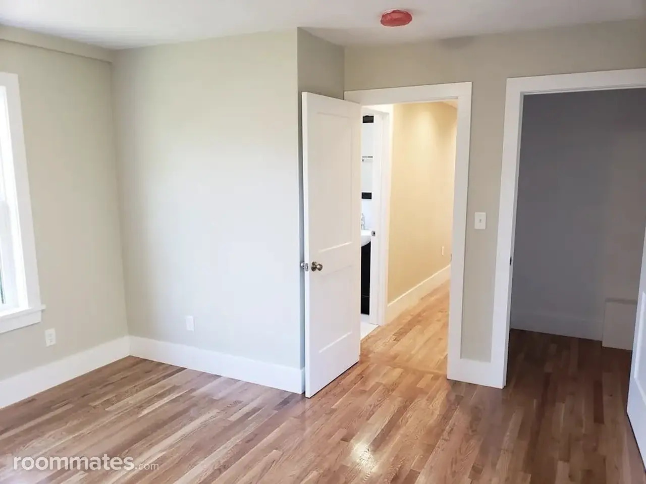 Profile photo 2 of 6