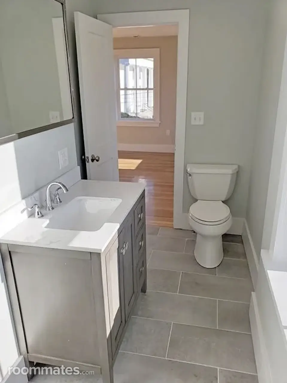 Profile photo 3 of 6