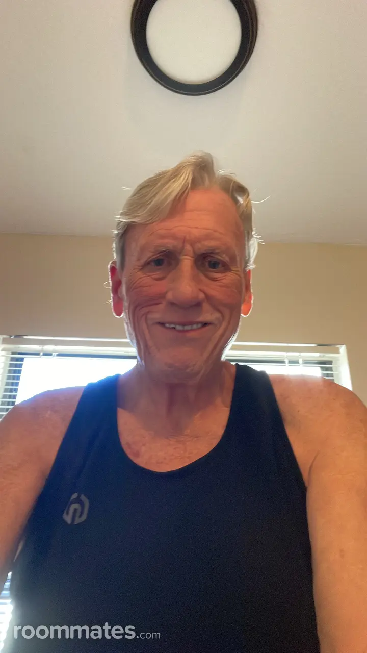 Profile photo 11 of 11