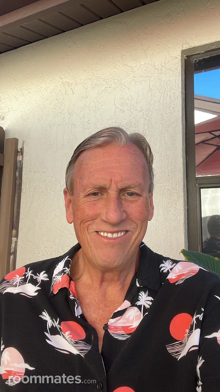 Profile photo 10 of 11