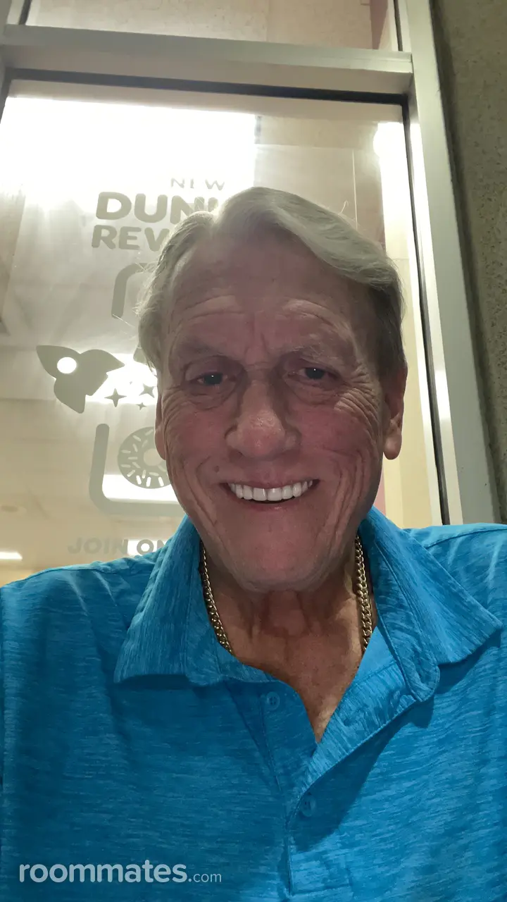 Profile photo 7 of 11