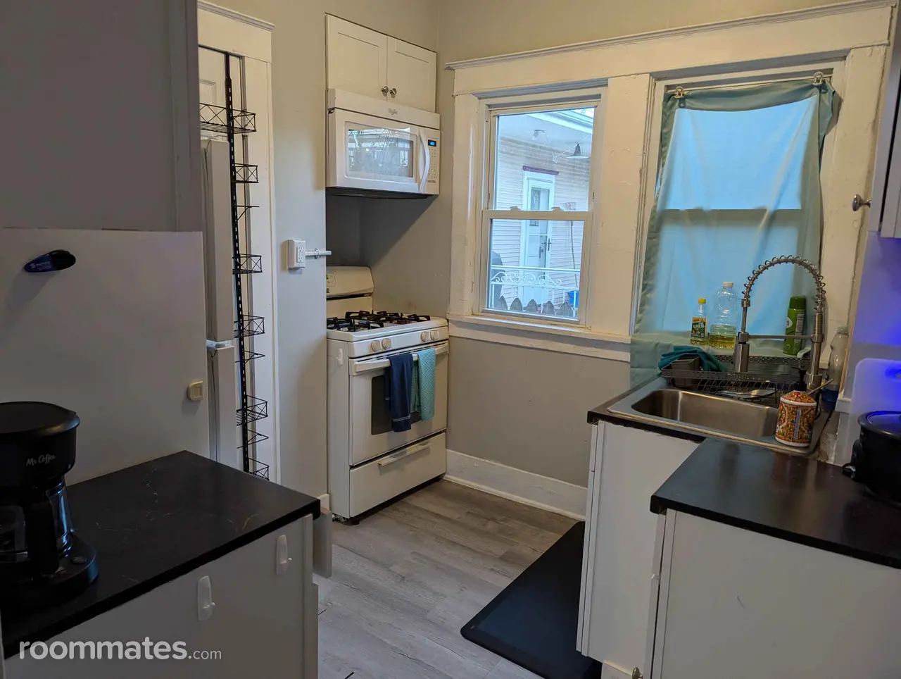 Profile photo 1 of 10