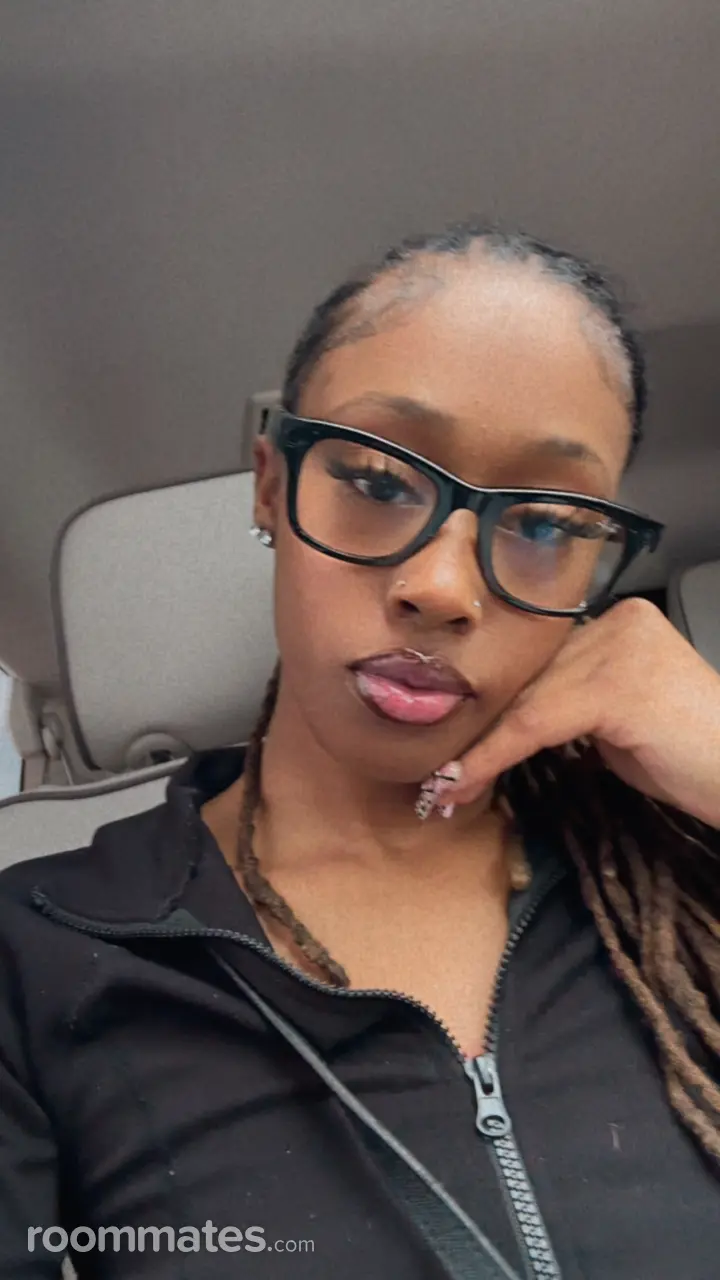 Profile photo 1 of 1