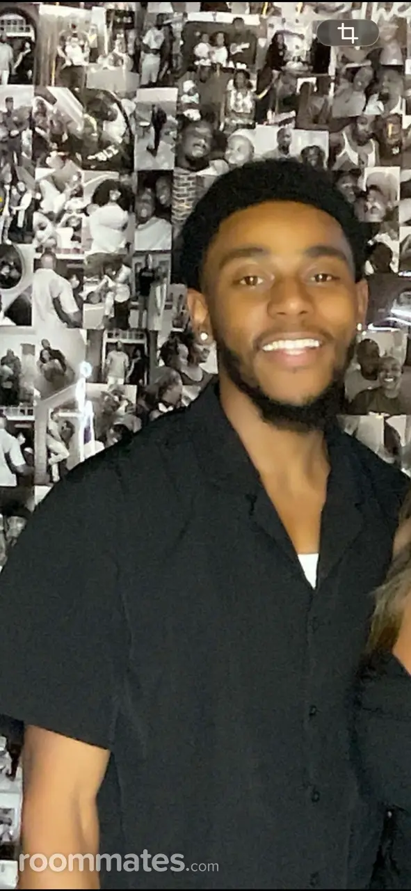 Profile photo 1 of 2