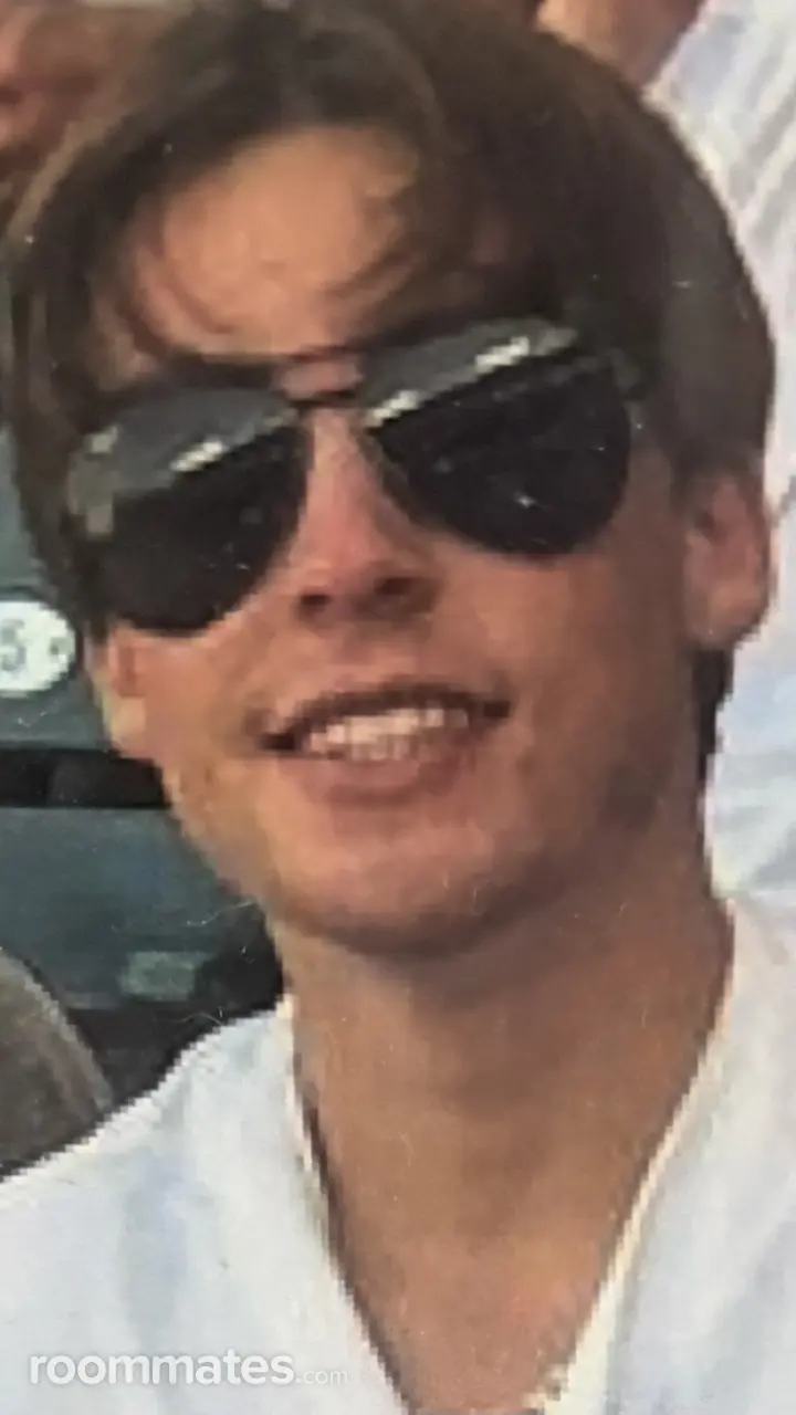 Profile photo 5 of 5