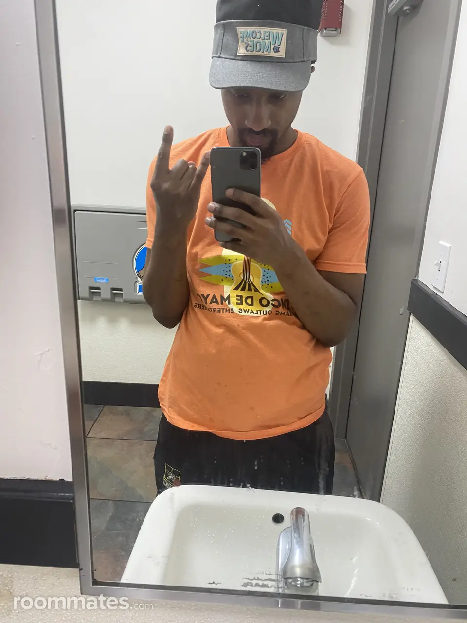 Profile photo 1 of 1