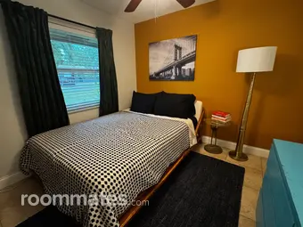 Room for rent in Coral Springs, FL $1300, house