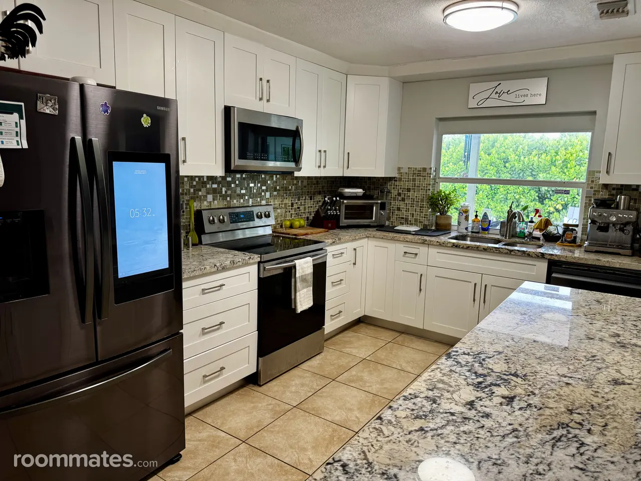 Profile photo 4 of 11