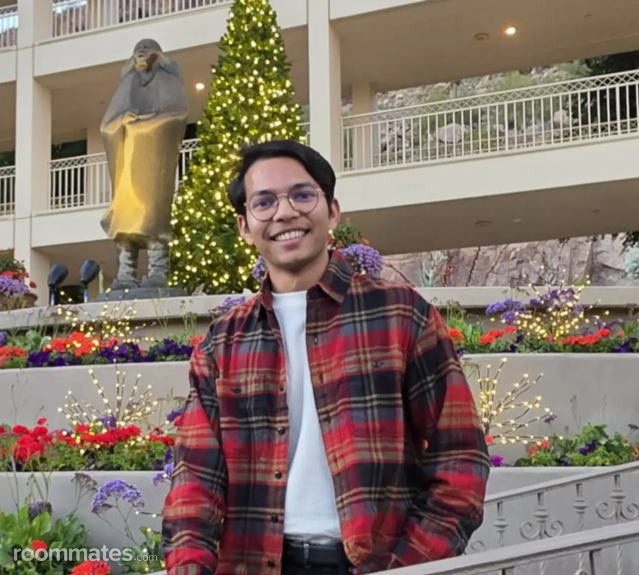 Profile photo 1 of 1