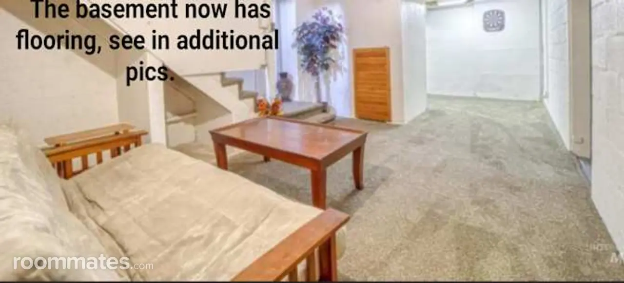 Profile photo 7 of 11