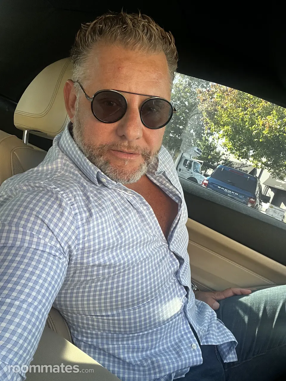 Profile photo 13 of 15