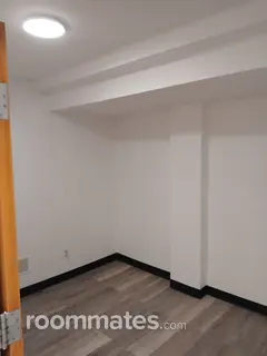 Room for rent in Warwick, RI $1000, house