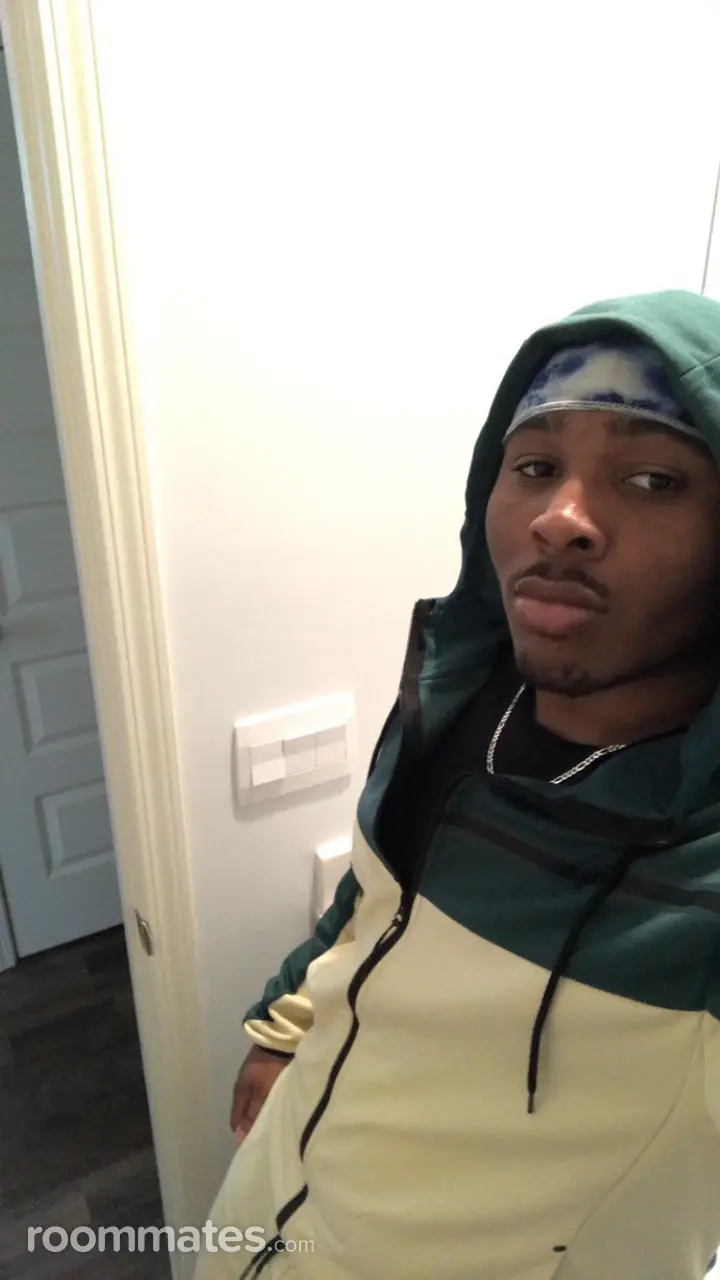 Profile photo 1 of 1