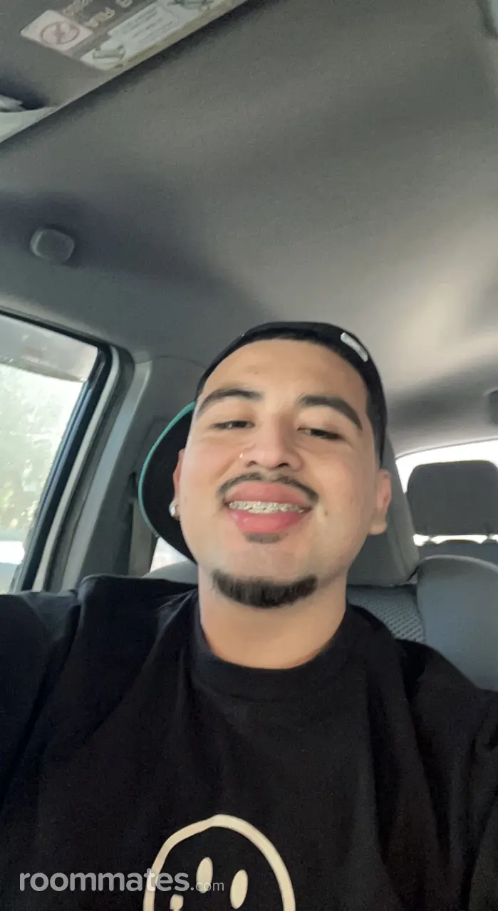 Profile photo 1 of 1